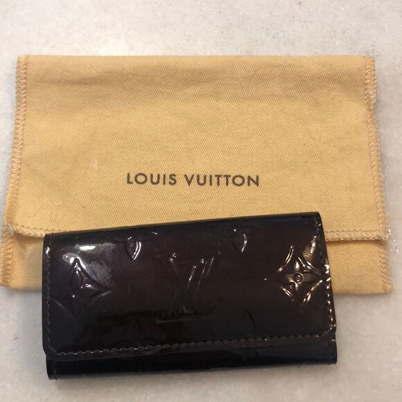 Authentic Louis Vuitton Vernis Patent Leather Multicles 4 Key Holder - Picture 1 of 11